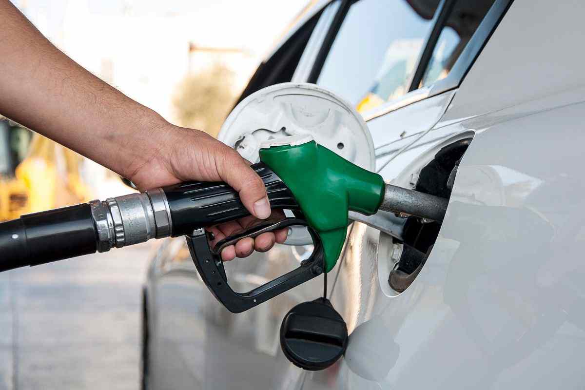 carburante italia perché cambia continuamente il prezzo