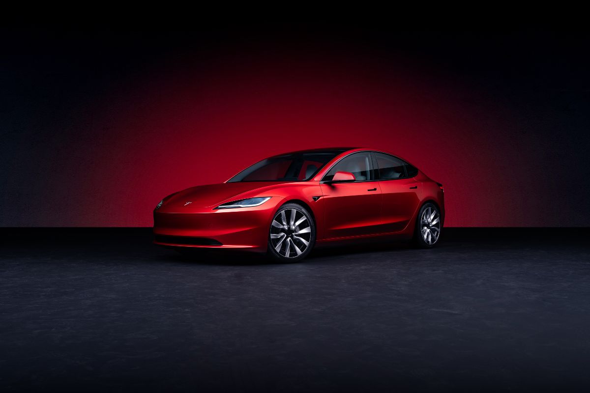 Nuova Tesla Model 2: in arrivo anche in Italia