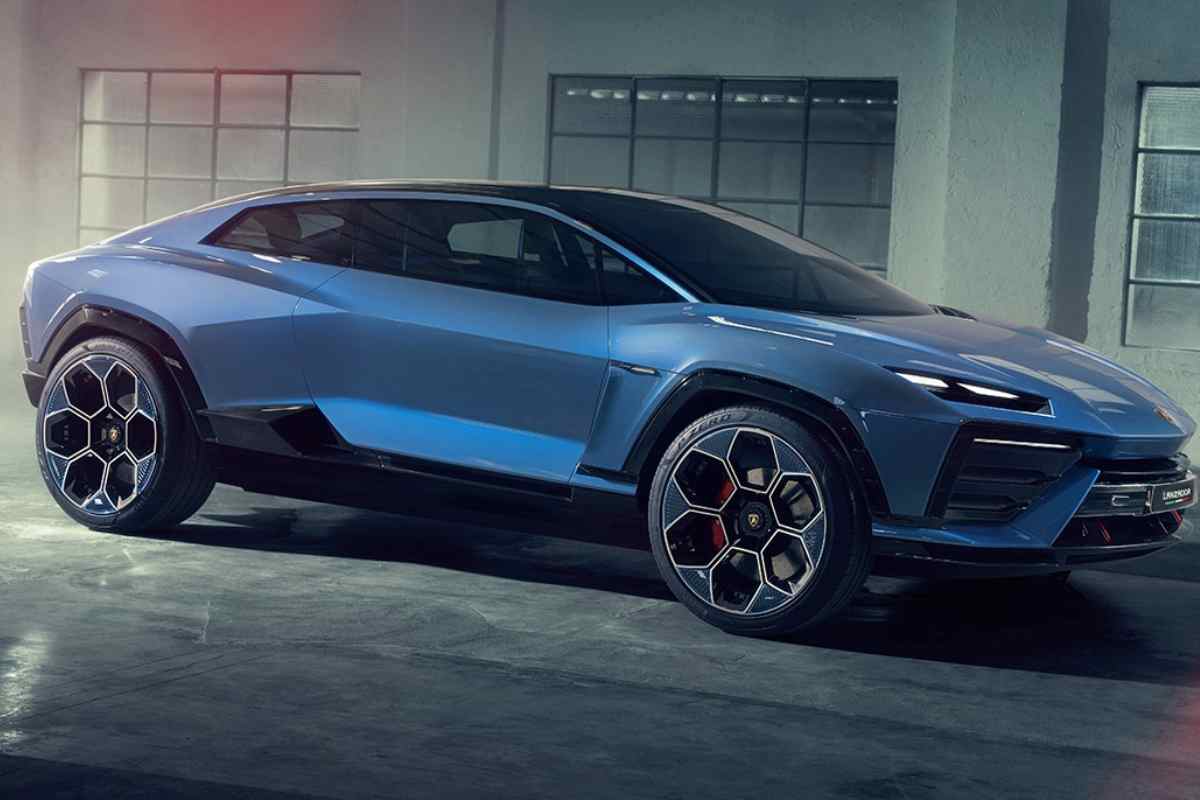 Lamborghini mostra il nuovo SUV Lanzador